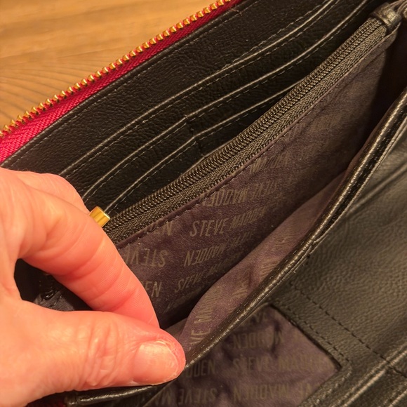 Steve Madden Pink Wallet with Gold Accent - Picture 11 of 12